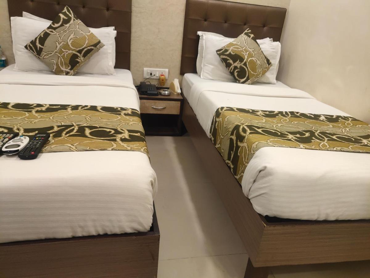 Hotel Golden Nest Popular Residency Mumbai Exterior photo