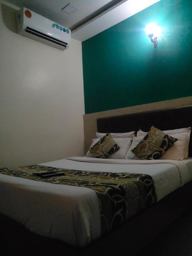 Hotel Golden Nest Popular Residency Mumbai Exterior photo