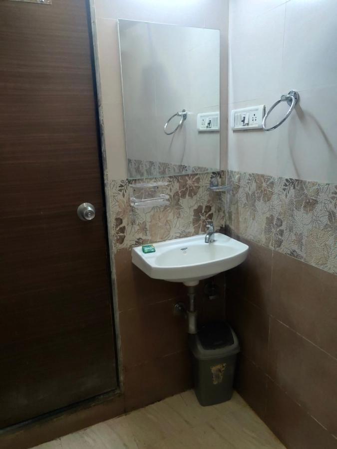 Hotel Golden Nest Popular Residency Mumbai Exterior photo